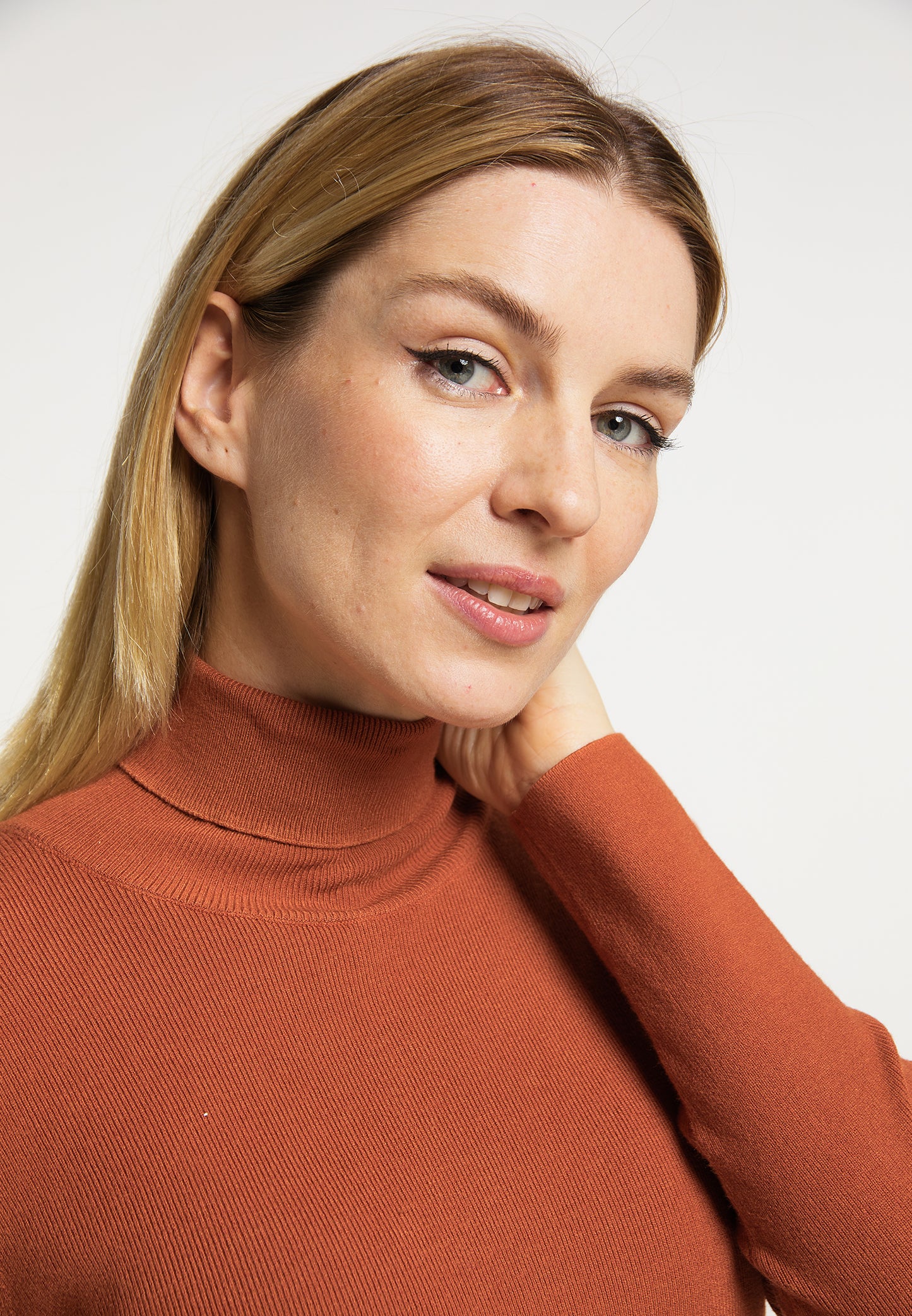 usha Women's Turtleneck Sweater