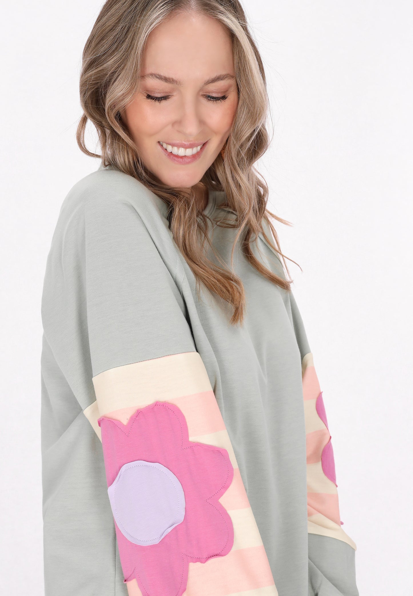 usha FESTIVAL Women's Sweatshirt