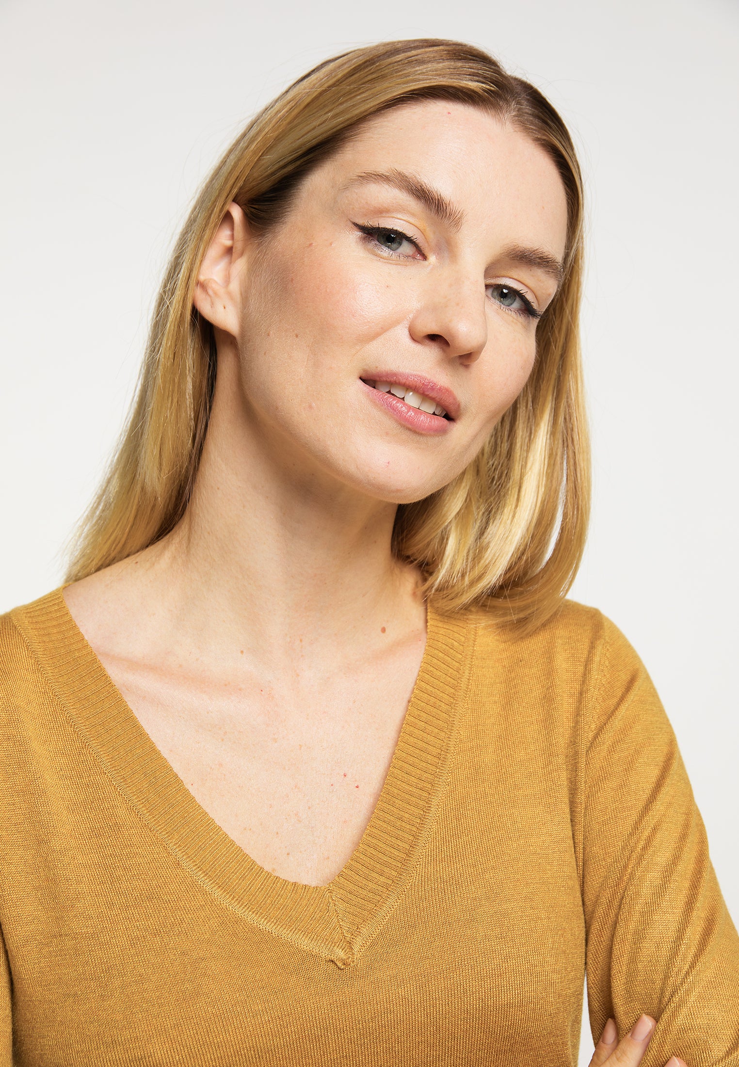 usha Women's Sweater
