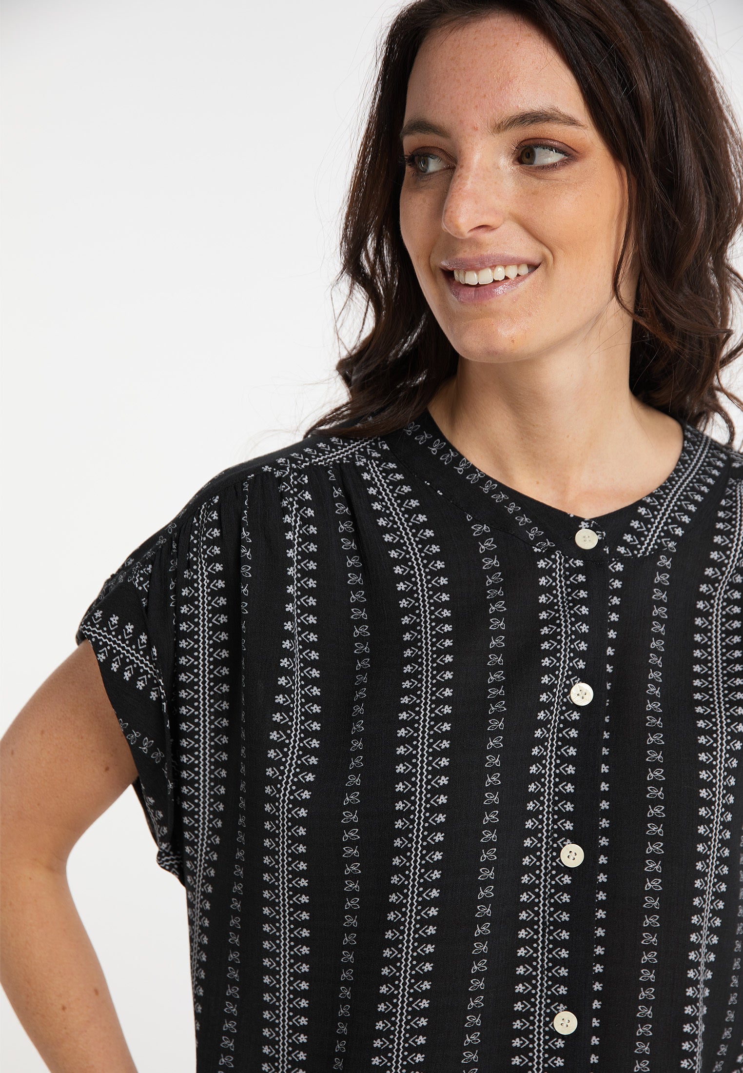 usha FESTIVAL Women's Short Sleeve Blouse
