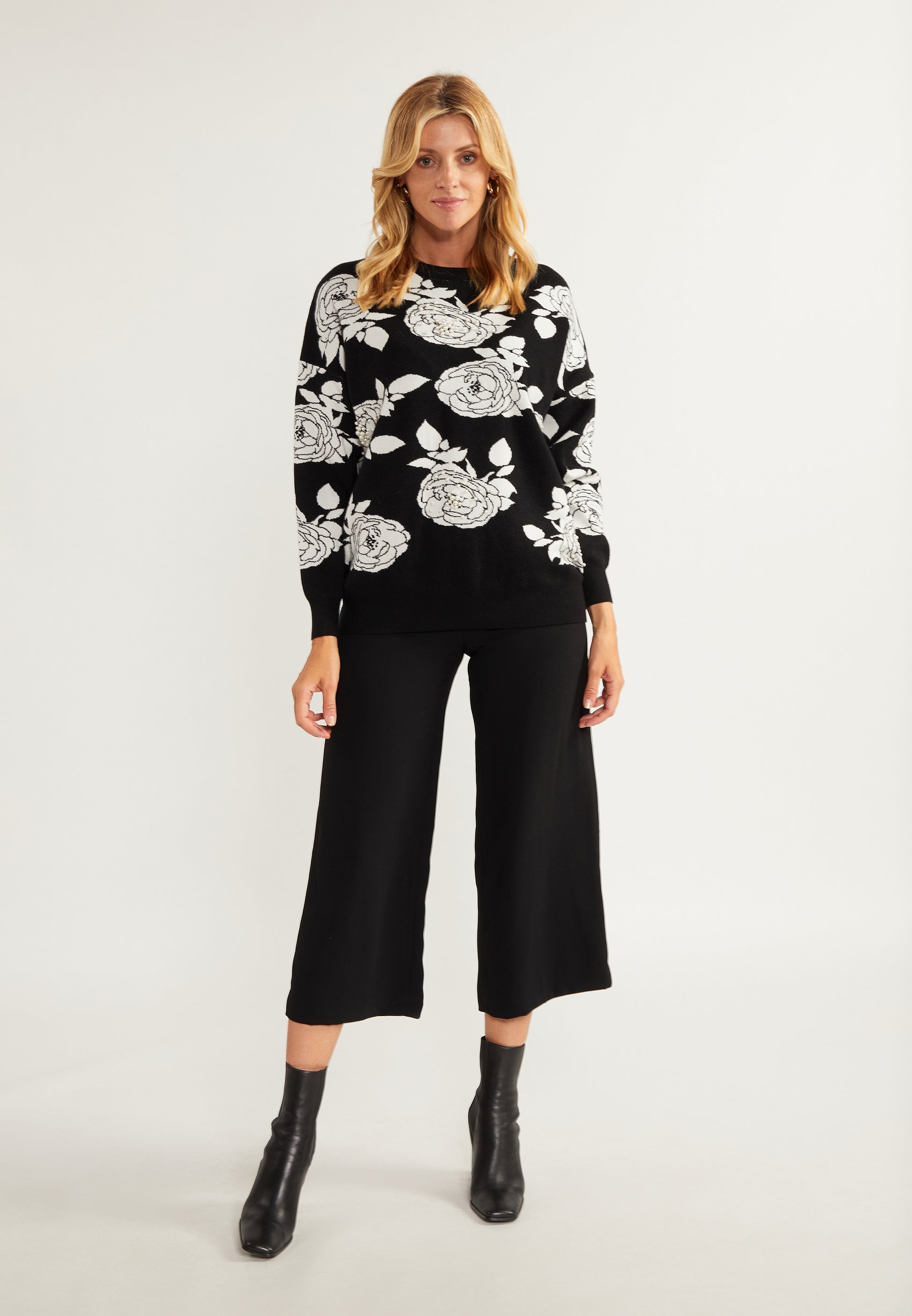usha Women's Sweater With Pearl