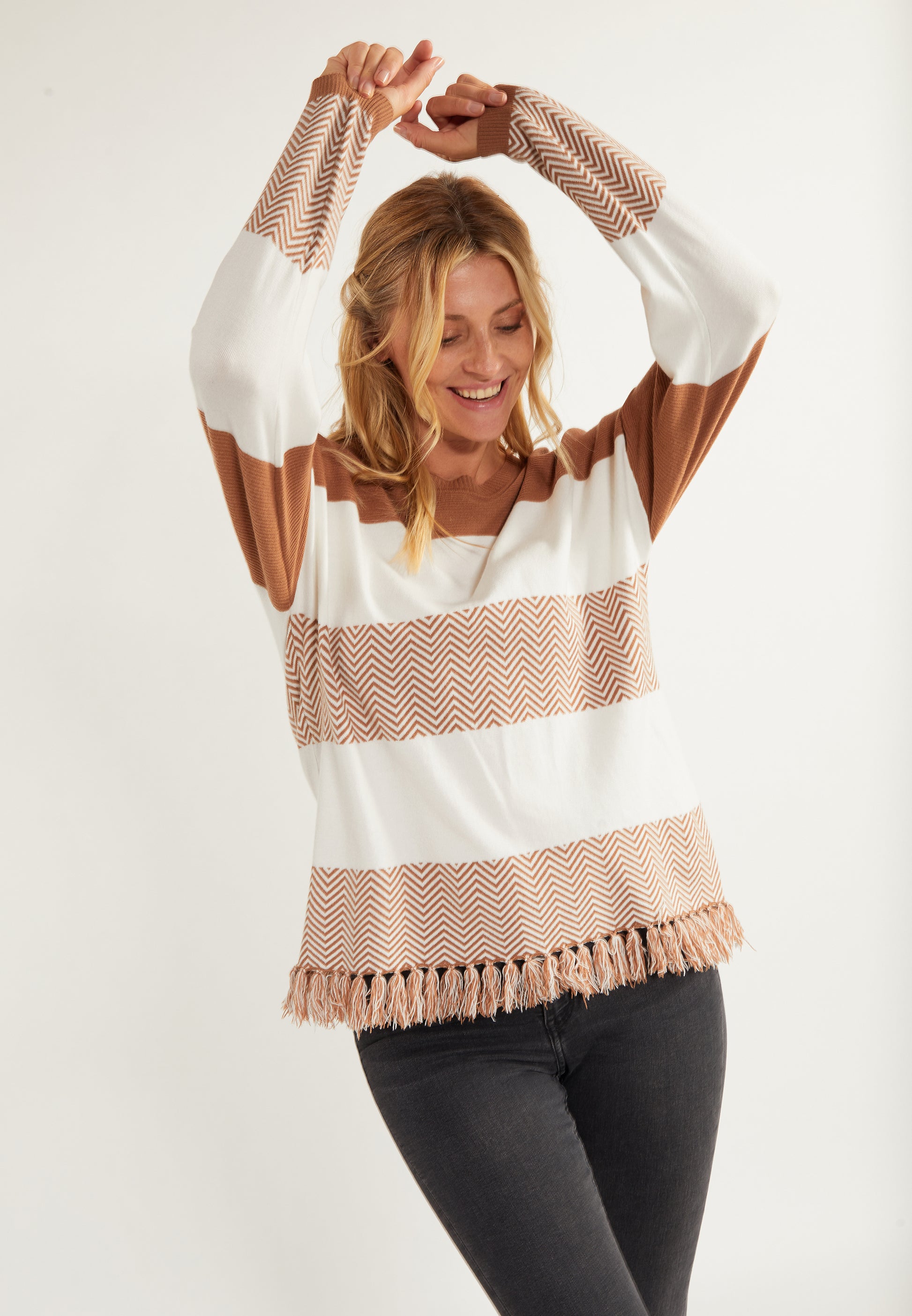 usha FESTIVAL Women's Oversize Knit Sweater