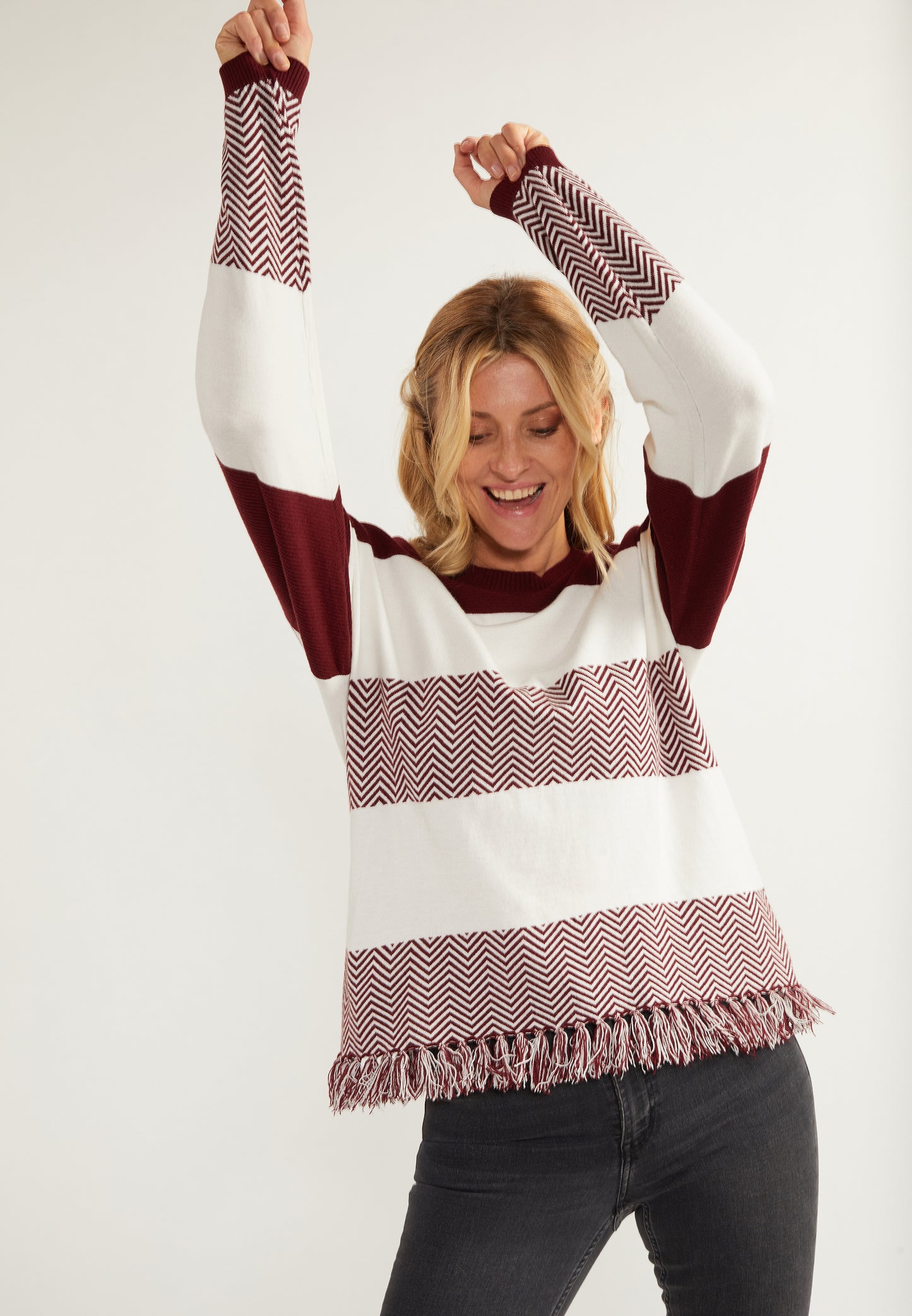 usha FESTIVAL Women's Oversize Knit Sweater