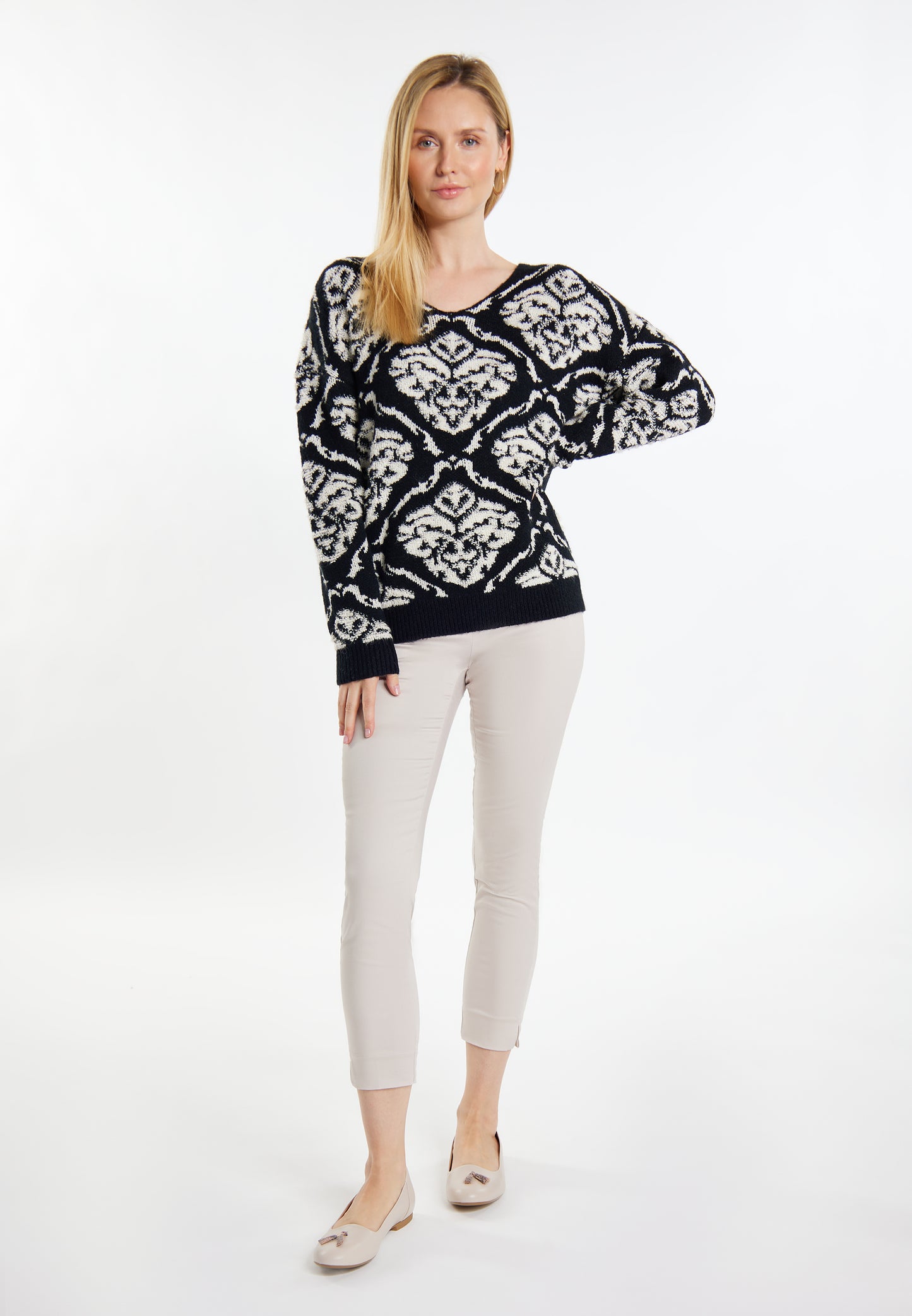 usha Women's Knitted Sweater