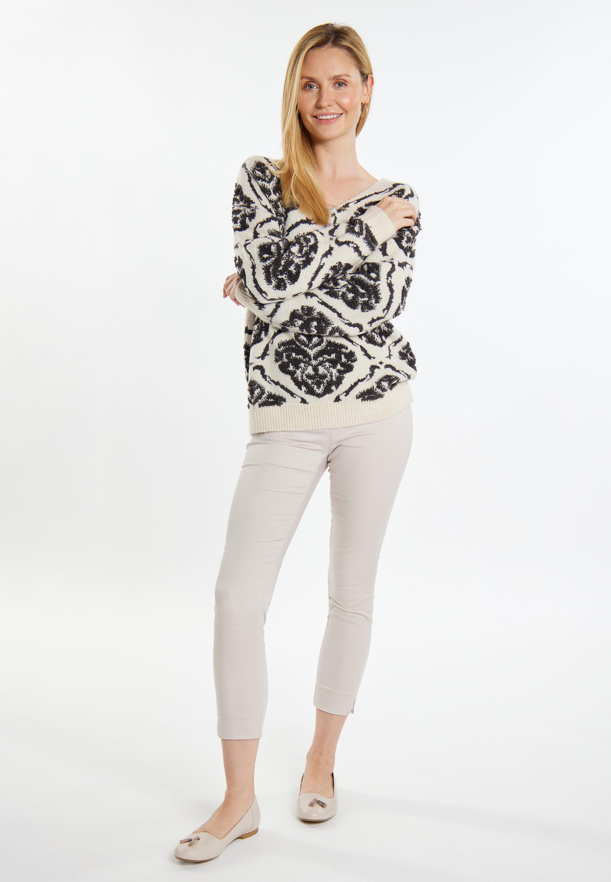 usha Women's Knitted Sweater