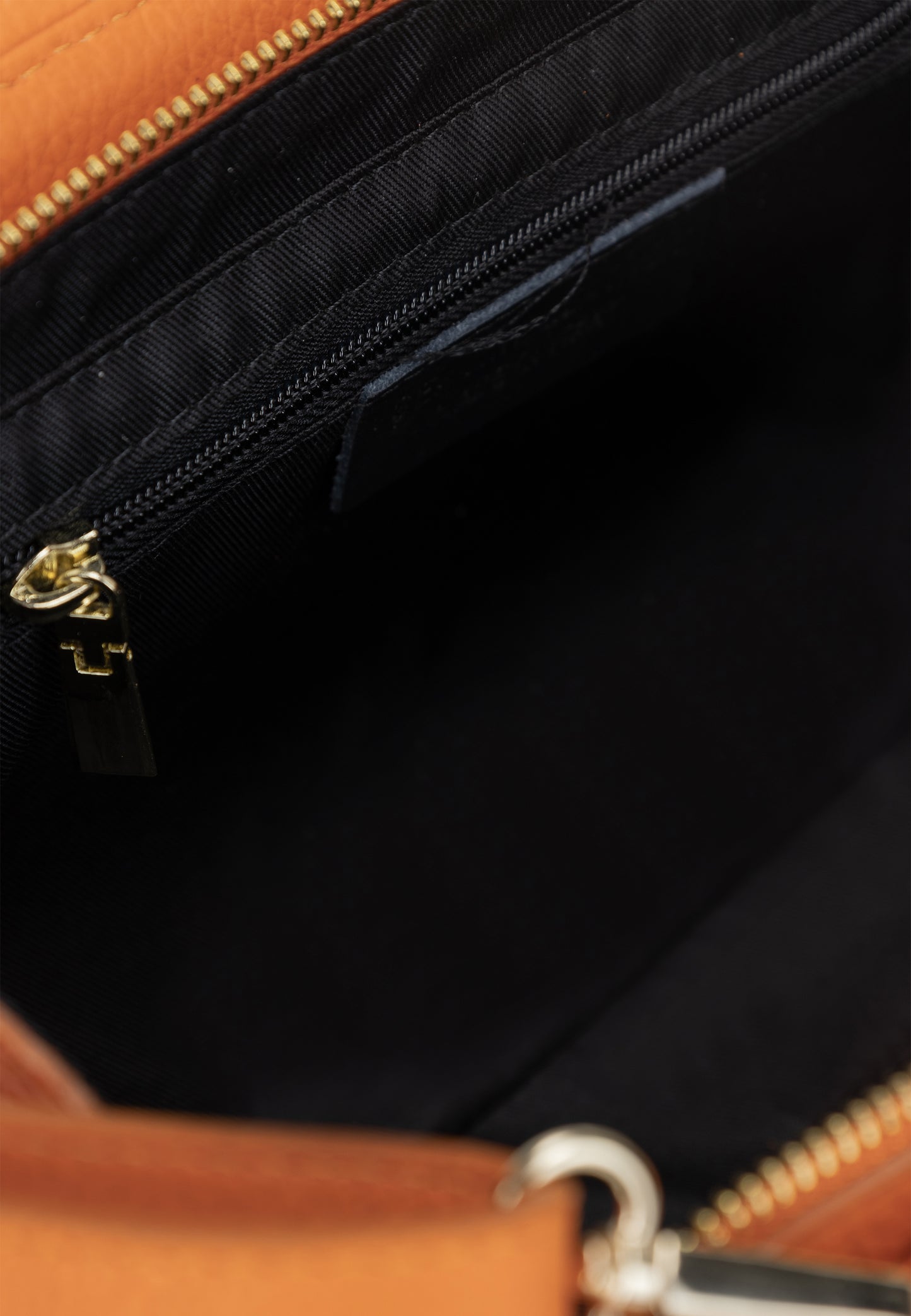 usha Women's Handbag