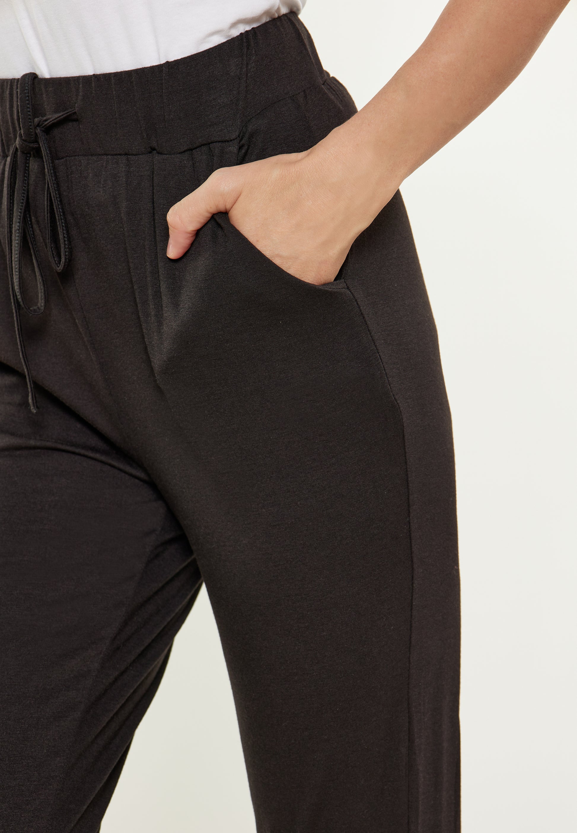 usha Women's Pants