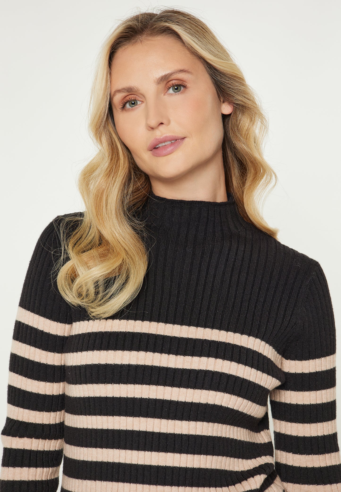 usha BLUE LABEL Women's Sweater